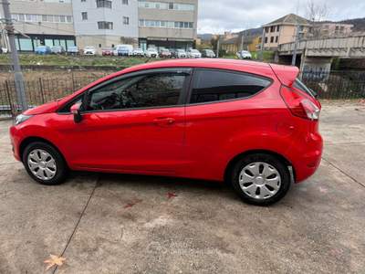 Ford Fiesta Tenuta sempre in box , nn fumatore, mai incidentata usata Senna Comasco