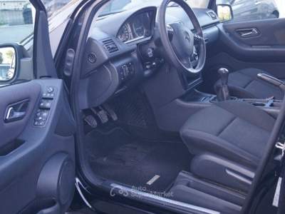 Mercedes-Benz Classe A CDI Executive Nero usata Roma