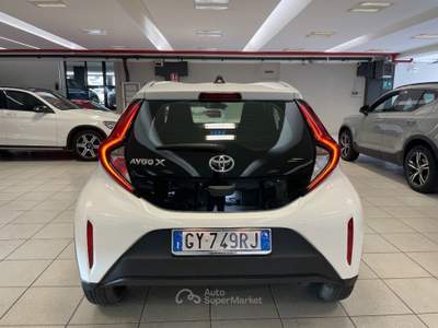 Toyota Aygo 1.0 VVT-i 72 CV 5 porte Active Bianco usata Arsago Seprio