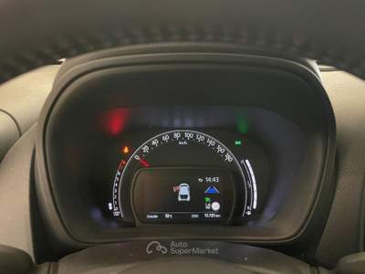 Toyota Aygo 1.0 VVT-i 72 CV 5 porte Active Bianco usata Arsago Seprio