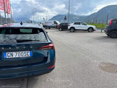 Skoda Octavia Octavia 2.0 TDI EVO SCR DSG Wagon Exec. Blu/Azzurro usata Lavis
