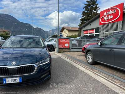 Skoda Octavia Octavia 2.0 TDI EVO SCR DSG Wagon Exec. Blu/Azzurro usata Lavis