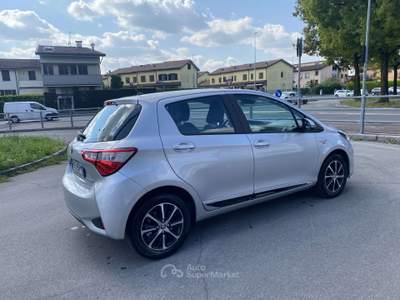 Toyota Yaris 5p 1.5h Active NEOPATENTATI Argento usata Treviglio