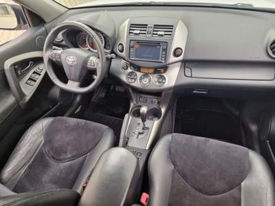 Toyota RAV4 RAV4 2.2 D-CAT A/T 4WD Executive Bianco usata Castelnuovo Rangone