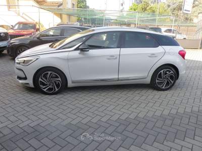 DS Automobiles DS 5 DS5 2.0 bluehdi GT line Bianco usata Treviglio