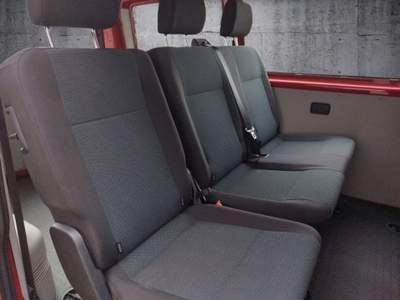Volkswagen Caravelle 2.0 TDI 150CV Trendline Rosso usata Castelnuovo Rangone