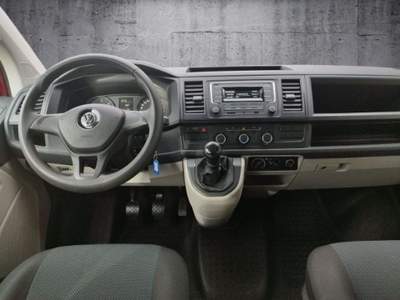 Volkswagen Caravelle 2.0 TDI 150CV Trendline Rosso usata Castelnuovo Rangone