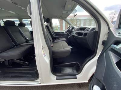 Volkswagen Caravelle 2.0 TDI 150CV Bianco usata Castelnuovo Rangone