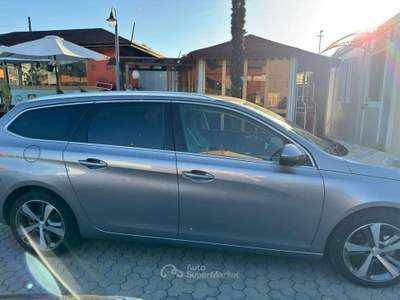Peugeot 308 308  SW SW 1.6 bluehdi Allure s Argento usata Milano