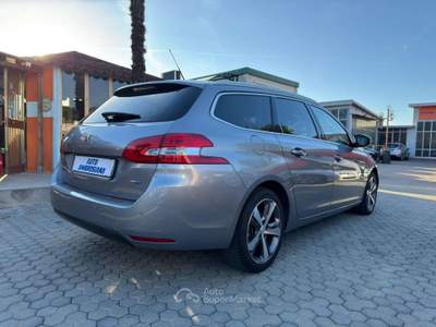 Peugeot 308 308  SW SW 1.6 bluehdi Allure s Argento usata Milano