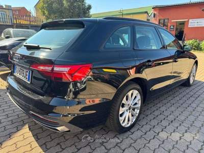Audi A4 Avant 40 TDI S tronic BUSINESS ADVANCED Nero usata Milano