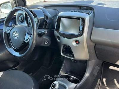 Toyota Aygo 1.0 x-play m-mt Blu/Azzurro usata Roma