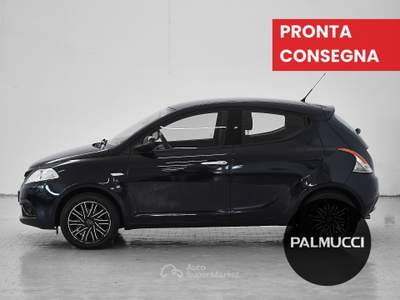 Lancia Ypsilon 1.2 69cv Gold Blu/Azzurro usata Prato