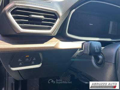 Seat Leon 1.5 TGI DSG Xcellence Grigio usata Città Sant'Angelo