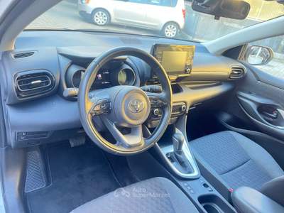 Toyota Yaris (BENZINA/ELETTRICA) - CAMBIO AUTOMATICO - KM 33.446 - ANCHE PER NEOPATENTATI - 2020 Bianco usata Varese