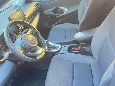 Toyota Yaris (BENZINA/ELETTRICA) - CAMBIO AUTOMATICO - KM 33.446 - ANCHE PER NEOPATENTATI - 2020 Bianco usata Varese