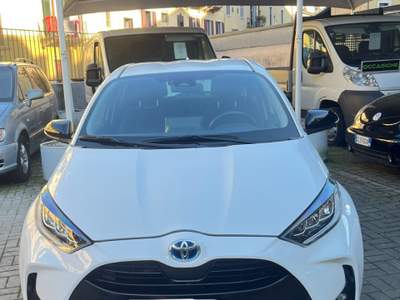 Toyota Yaris (BENZINA/ELETTRICA) - CAMBIO AUTOMATICO - KM 33.446 - ANCHE PER NEOPATENTATI - 2020 Bianco usata Varese