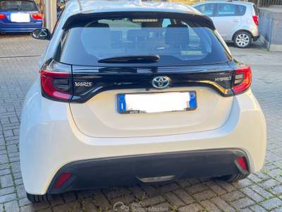 Toyota Yaris (BENZINA/ELETTRICA) - CAMBIO AUTOMATICO - KM 33.446 - ANCHE PER NEOPATENTATI - 2020 Bianco usata Varese
