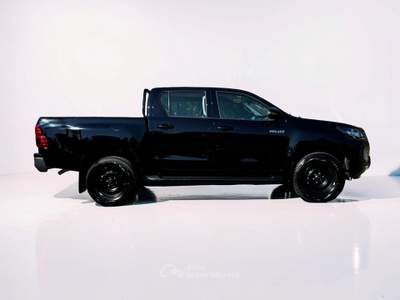 Toyota Hilux DOPPIA CABINA AUTOMATICO Nero usata Venezia
