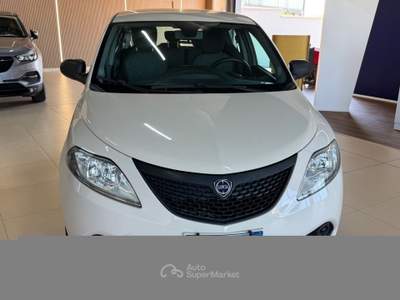 Lancia Ypsilon Ypsilon 1.2 69 CV 5p. GPL Ecochic Ele.Bl Bianco usata Osio Sopra