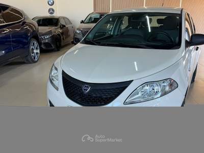 Lancia Ypsilon Ypsilon 1.2 69 CV 5p. GPL Ecochic Ele.Bl Bianco usata Osio Sopra