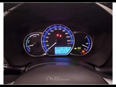 Toyota Yaris 1.5 Hybrid Active Argento usata Lucca