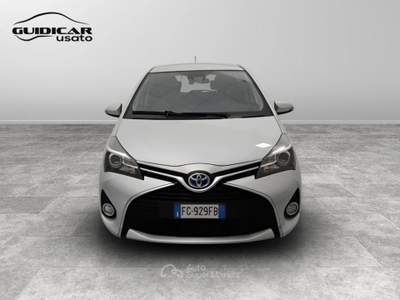 Toyota Yaris 1.5 Hybrid Active Argento usata Lucca