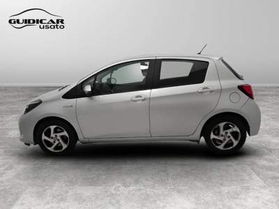 Toyota Yaris 1.5 Hybrid Active Argento usata Lucca