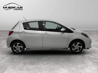 Toyota Yaris 1.5 Hybrid Active Argento usata Lucca