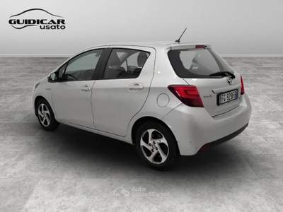 Toyota Yaris 1.5 Hybrid Active Argento usata Lucca