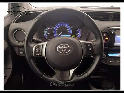 Toyota Yaris 1.5 Hybrid Active Argento usata Lucca