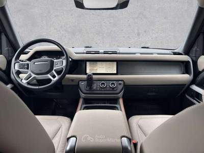 Land Rover Defender 110 3.0D I6 200 CV AWD Auto SE + IVA Nero usata Castello di Godego