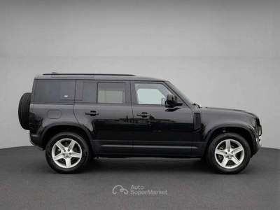Land Rover Defender 110 3.0D I6 200 CV AWD Auto SE + IVA Nero usata Castello di Godego