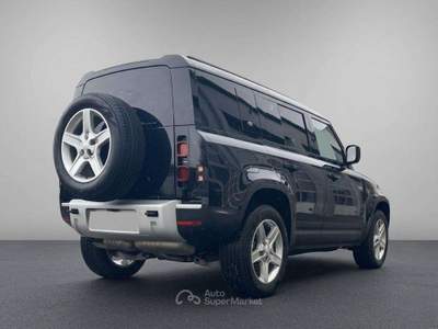 Land Rover Defender 110 3.0D I6 200 CV AWD Auto SE + IVA Nero usata Castello di Godego