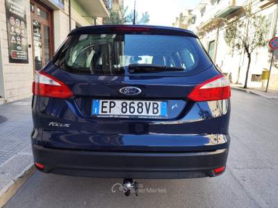 Ford Focus 1.6 TDCi 115CV SW GANCIO TRAINO Blu/Azzurro usata CORATO
