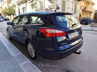 Ford Focus 1.6 TDCi 115CV SW GANCIO TRAINO Blu/Azzurro usata CORATO