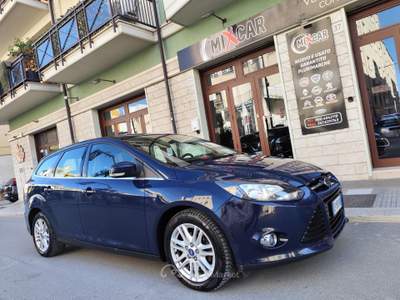 Ford Focus 1.6 TDCi 115CV SW GANCIO TRAINO Blu/Azzurro usata CORATO