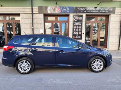 Ford Focus 1.6 TDCi 115CV SW GANCIO TRAINO Blu/Azzurro usata CORATO