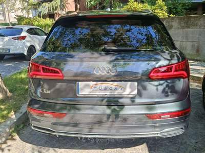Audi Q5 S Line Plus 2.0 40 TDI Grigio usata Novara