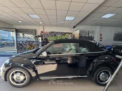 Volkswagen Maggiolino Cabrio 1.4 TSI DSG Sport anniversary 50° Nero usata Viareggio