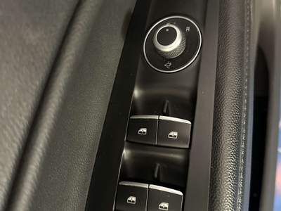 Alfa Romeo Stelvio Stelvio 2.2 t Super rwd 160cv auto Blu/Azzurro usata Montecorvino Pugliano