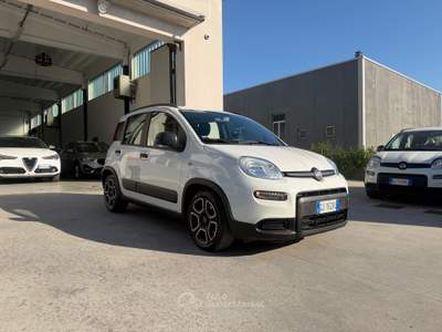 Fiat Panda FireFly S&S Hybrid City Cross Bianco usata Poviglio