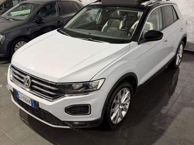 Volkswagen T-Roc T-Roc 2.0 TDI SCR 150 CV DSG 4MOTION Advanced Blue Bianco usata Cornaredo