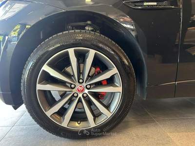 Jaguar F-Pace 2.0D 180cv AWD AUTO Nero usata Occhiobello