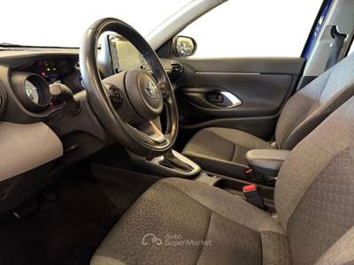 Toyota Yaris Cross 1.5H (116 CV) E-CVT Active Blu/Azzurro usata Varese