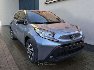 Toyota Aygo X 1.0B (72 CV) Active S-CVT Grigio usata Novara