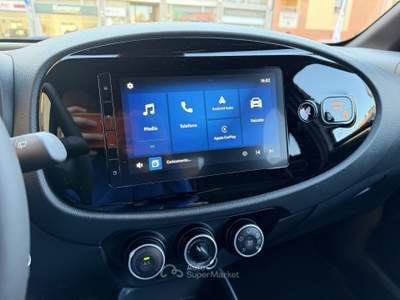 Toyota Aygo X 1.0B (72 CV) Active S-CVT Grigio usata Novara
