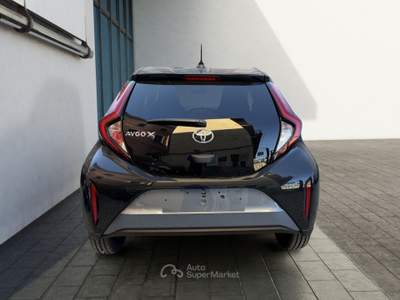 Toyota Aygo X 1.0B (72 CV) Active S-CVT Grigio usata Novara