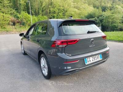 Volkswagen Golf 2.0 TDI SCR 85kW Life DSG Grigio usata Bagni di Lucca