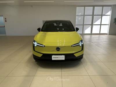 Volvo EX30 Single Motor Extended Range Plus Giallo usata Forlì